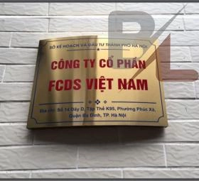 BIỂN CÔNG TY INOX VÀNG ĂN MÒN 