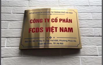 GIA CÔNG BẢNG TÊN CÔNG TY INOX ĐẸP TẠI HÓC MÔN